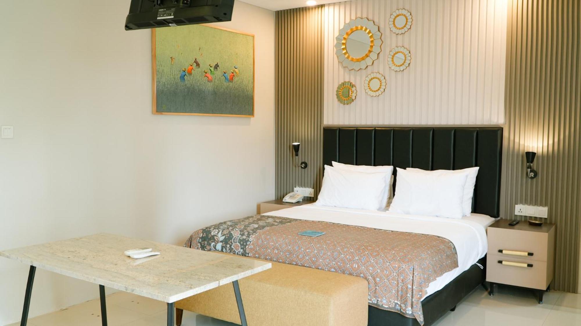 Verse Hotel Cirebon Luaran gambar