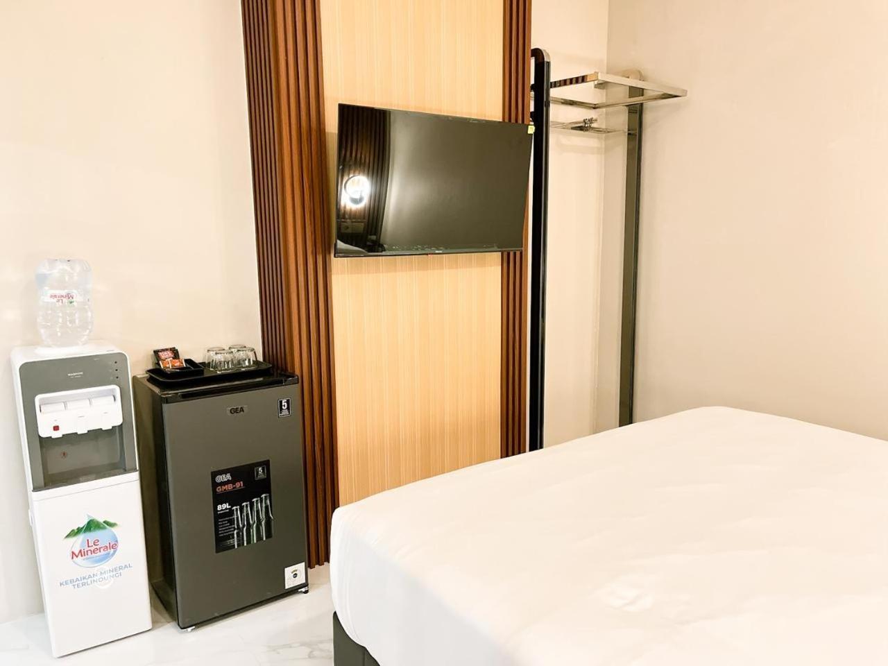 Verse Hotel Cirebon Luaran gambar