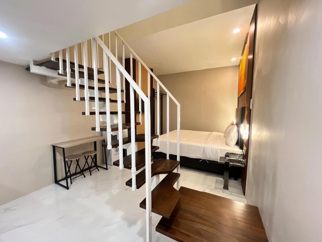 Verse Hotel Cirebon Luaran gambar